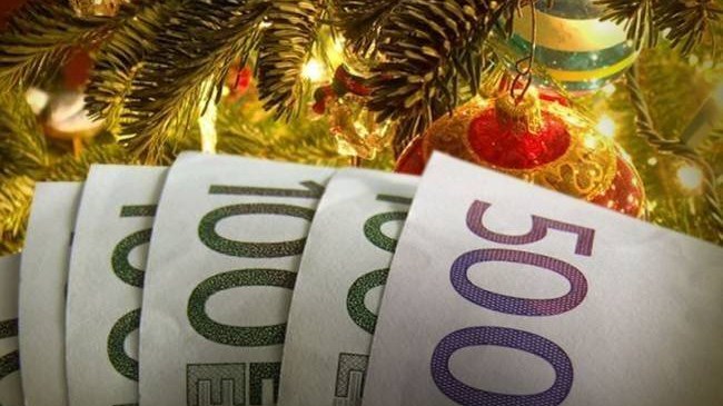 Εργοδότες ζητούν πίσω το δώρο των Χριστουγέννων