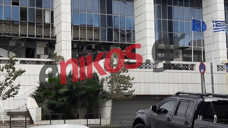 Οι δικαστικοί υπάλληλοι της Αθήνας καταδικάζουν την επίθεση στο Εφετείο και ζητούν τη λήψη μέτρων ασφαλείας