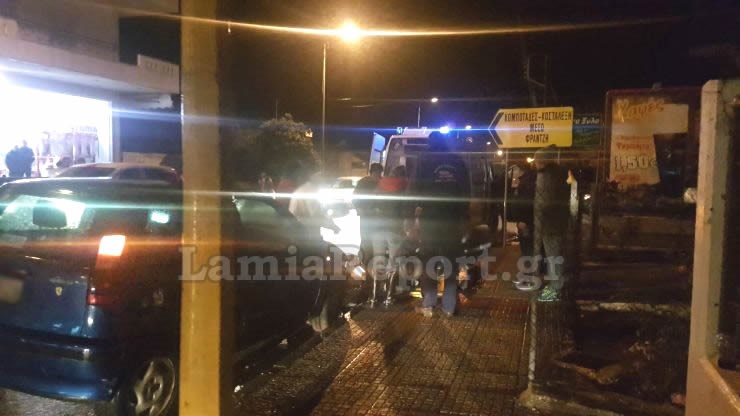 Σοκ στη Λαμία: Αυτοκίνητο παρέσυρε μάνα που κρατούσε το παιδί της στην αγκαλιά – ΦΩΤΟ