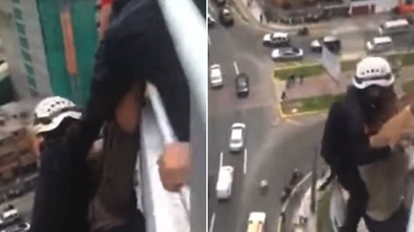 Η σοκαριστική στιγμή που άνδρας γλιστράει από τα χέρια διασώστη και πέφτει από τον 15ο όροφο – ΒΙΝΤΕΟ