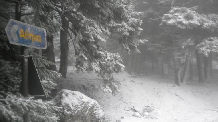 Αποκαταστάθηκε η κυκλοφορία στην Πάρνηθα – Κλειστή η Πεντέλης-Νέας Μάκρης