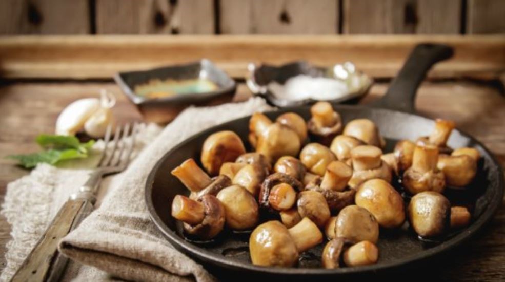 Αυτές είναι οι 3 τροφές που δεν πρέπει ποτέ να ξαναζεστάνετε