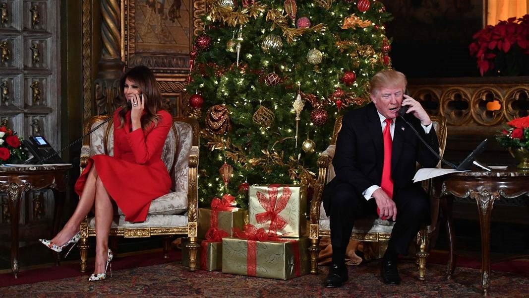 Ο Ντόναλντ και η Μελάνια Τραμπ τηλεφωνούν σε παιδιά για τα Χριστούγεννα- ΦΩΤΟ – ΒΙΝΤΕΟ
