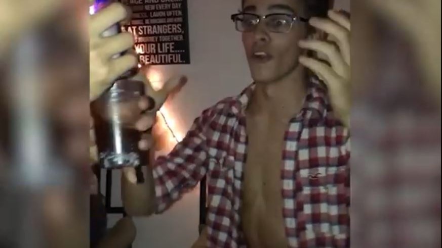 Δείτε πώς αντιδρούν μεθυσμένοι σε ταχυδακτυλουργικά κόλπα- ΒΙΝΤΕΟ