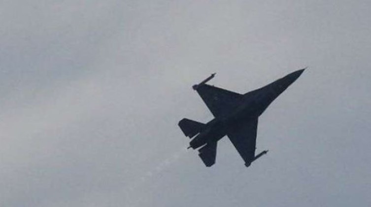 Αντάρτες κατέρριψαν στρατιωτικό αεροσκάφος στη Συρία