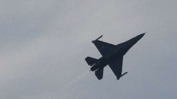 Αντάρτες κατέρριψαν στρατιωτικό αεροσκάφος στη Συρία