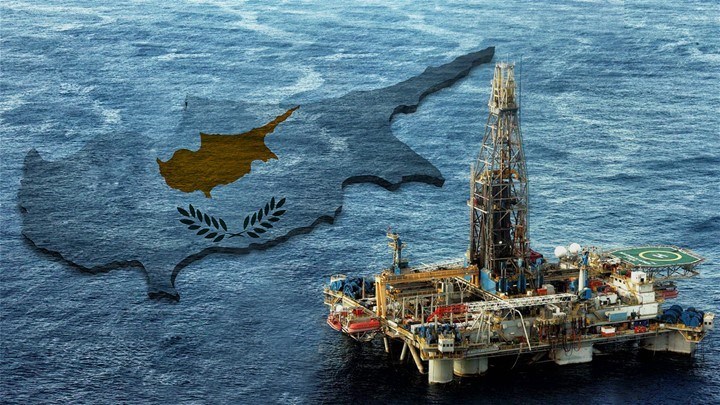 Ξεκινούν οι ετοιμασίες για τη γεώτρηση στην κυπριακή ΑΟΖ
