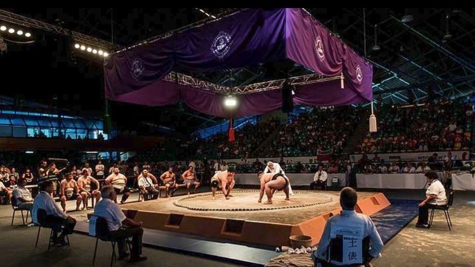 Η «βίαιη» και «σκοτεινή» πλευρά του Σούμο προκαλεί αντιδράσεις