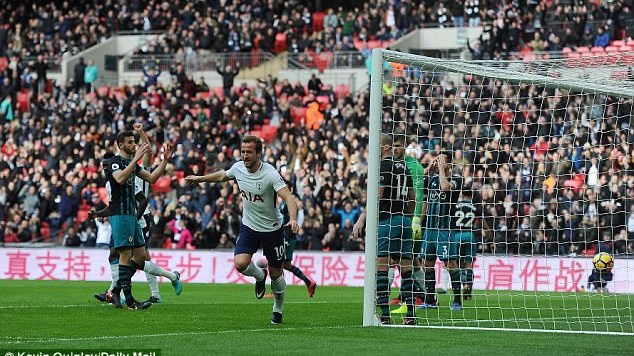 Πεντάρα η Τότεναμ – Χατ τρικ και ρεκόρ για τον Χάρι Κέιν – ΒΙΝΤΕΟ