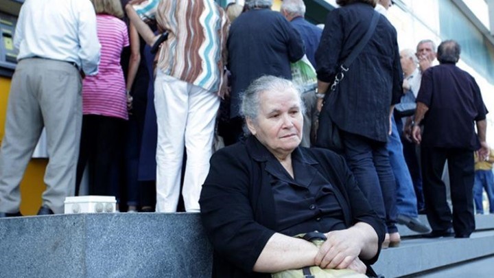 Τι αλλάζει στις συντάξεις χηρείας – Εγκύκλιος του Υπουργείου Εργασίας