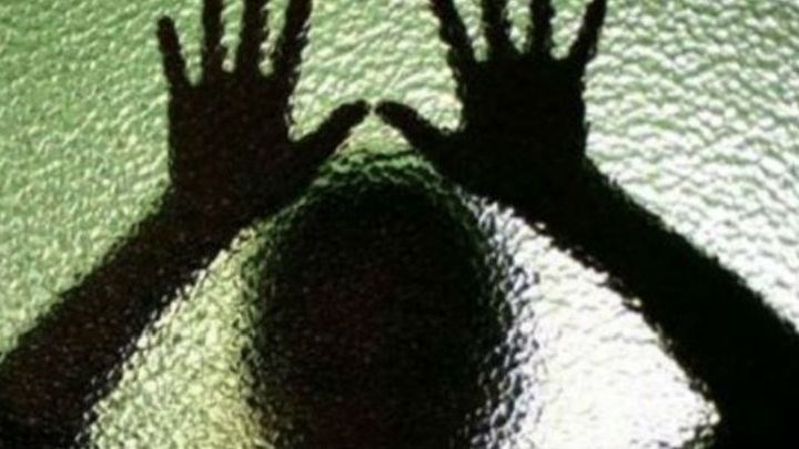 Νέο “Κωσταλέξι” στο Μενίδι με 12χρονη που γέννησε το παιδί του βιαστή της