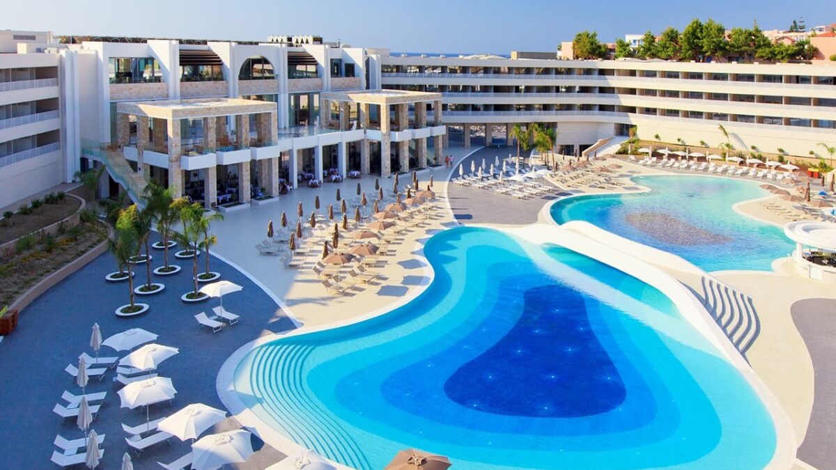 Από “την τσέπη” του θα πληρώνει ο ταξιδιώτης τον φόρο διαμονής στα ξενοδοχεία