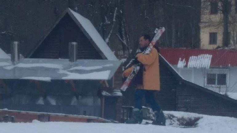 Ο Άδωνις κάνει σκι στη Φλώρινα – ΦΩΤΟ