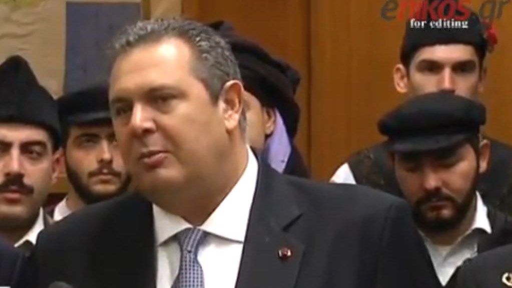 Τα “έψαλαν” οι μπάντες και οι χορωδίες των Ενόπλων Δυνάμεων στον Πάνο Καμμένο – Το μήνυμα του υπουργού – ΒΙΝΤΕΟ