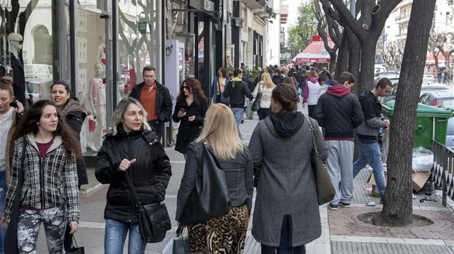Θεσσαλονίκη: Το εορταστικό ωράριο των καταστημάτων – Πώς θα κινηθούν τα Μέσα Μεταφοράς