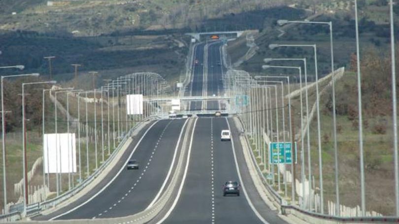 Aυξάνονται τα διόδια στον αυτοκινητόδρομο Κόρινθος-Τρίπολη-Καλαμάτα/Σπάρτη