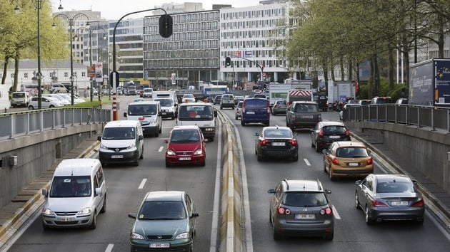 Ποιες ευρωπαϊκές πόλεις απαγορεύουν να κυκλοφορούν στο κέντρο οχήματα παλαιάς τεχνολογίας