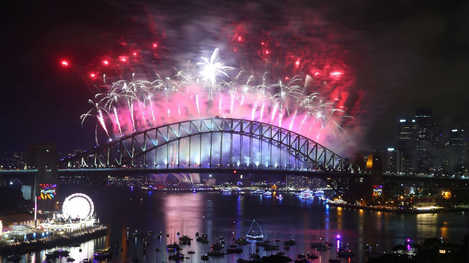 Φαντασμαγορικό θέαμα: Η Αυστραλία υποδέχτηκε το 2018 με 3 τόνους πυροτεχνημάτων – ΦΩΤΟ – ΒΙΝΤΕΟ