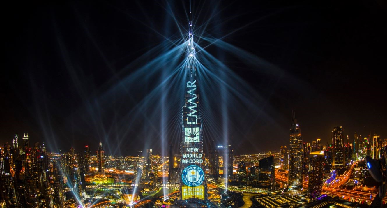 Φαντασμαγορική η αλλαγή του χρόνου στο Ντουμπάι – ΦΩΤΟ ΚΑΙ ΒΙΝΤΕΟ