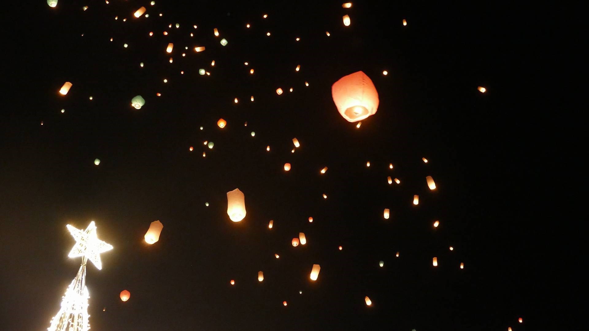 Γέμισε φαναράκια ο ουρανός της Λάρισας – ΦΩΤΟ ΚΑΙ ΒΙΝΤΕΟ
