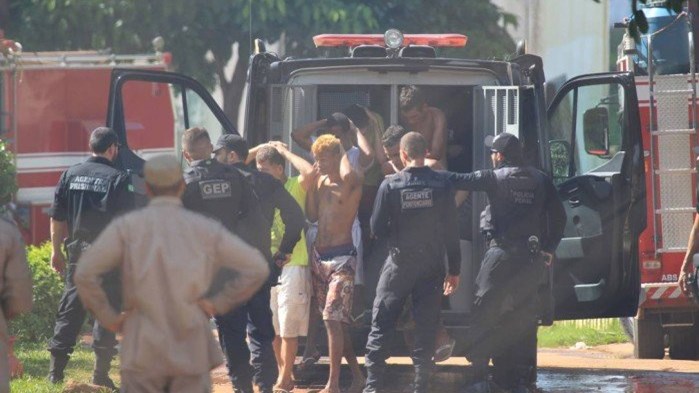 Αιματηρή εξέγερση και απόδραση κρατουμένων σε φυλακή της Βραζιλίας – ΦΩΤΟ