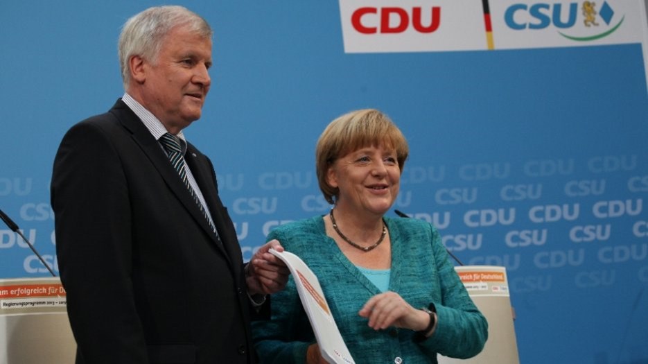 Γερμανία: Περικοπή επιδομάτων σε πρόσφυγες και μείωση φορολογίας επιχειρήσεων ζητούν οι Βαυαροί του CSU