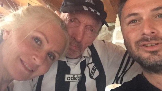 Ο συγκινητικός αποχαιρετισμός στον Ευγένιο Γκέραρντ από τον γιο του – ΦΩΤΟ