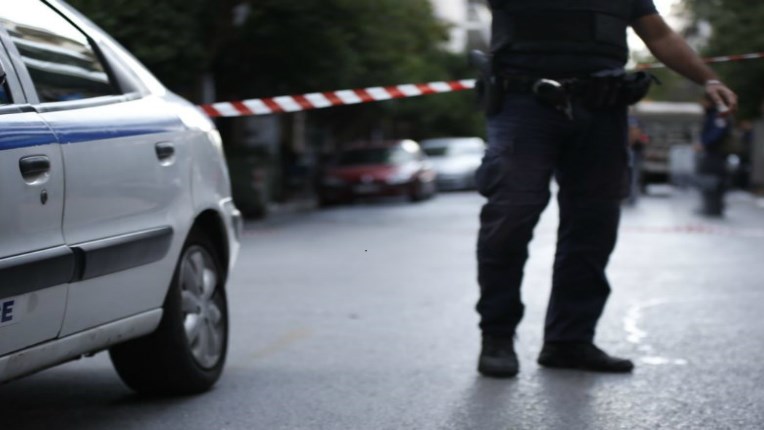 Σοκ στη Θεσσαλονίκη – Γνωστή 48χρονη δικηγόρος έκανε salto mortale από τον 7o όροφο – Τι έγραψε στο facebook λίγο πριν πεθάνει