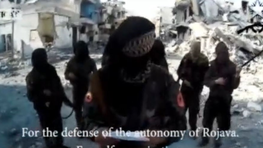 Μέλος του Ρουβίκωνα επέστρεψε από τη Ράκκα όπου πολεμούσε τους τζιχαντιστές – ΒΙΝΤΕΟ