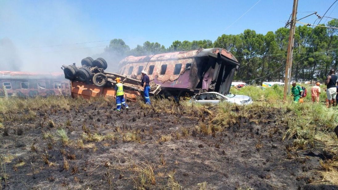 Στους 14 οι νεκροί από το σιδηροδρομικό δυστύχημα στη Νότια Αφρική