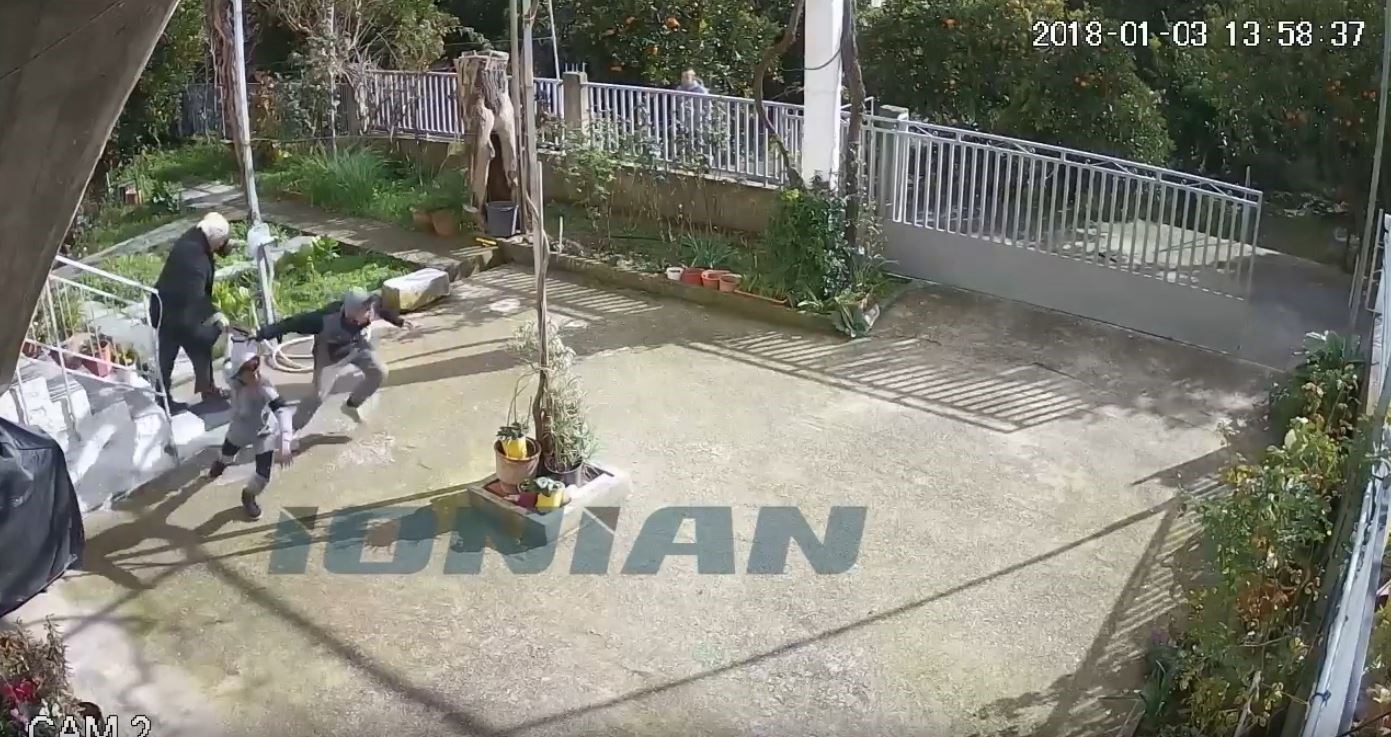 BINTEO ντοκουμέντο – Ανήλικοι ληστεύουν γυναίκα στην Σπάρτη