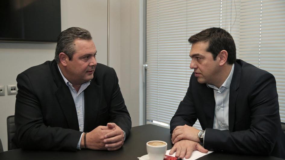 Δήμος Κω: Μετατρέπουν σε χωματερή το λιμάνι μας, για να μην χαλάσουν το «ντεκόρ» Τσίπρα-Καμμένου στην Κάλυμνο