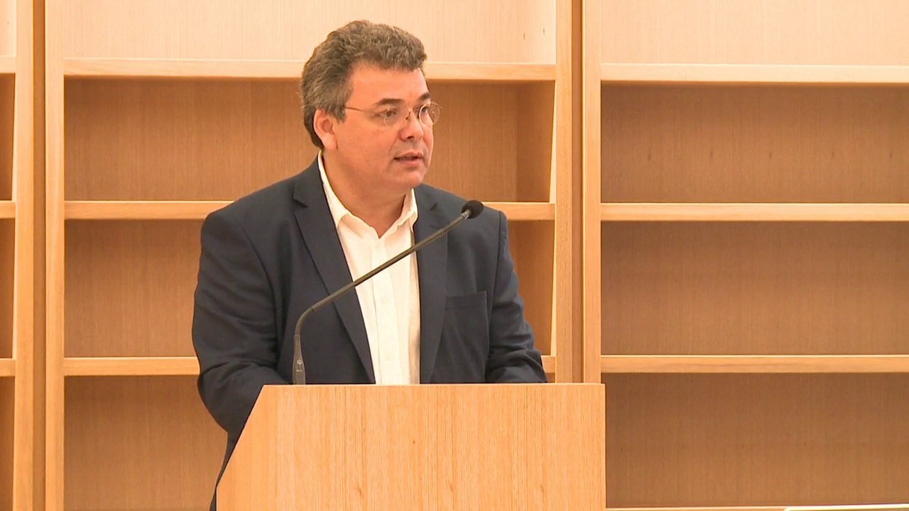 Ο Γ.Γ. του υπουργείου Παιδείας στον Realfm 97,8: Δεν θέλουμε εκδρομές που καταλήγουν στην Oxdord Street και την Disneyland