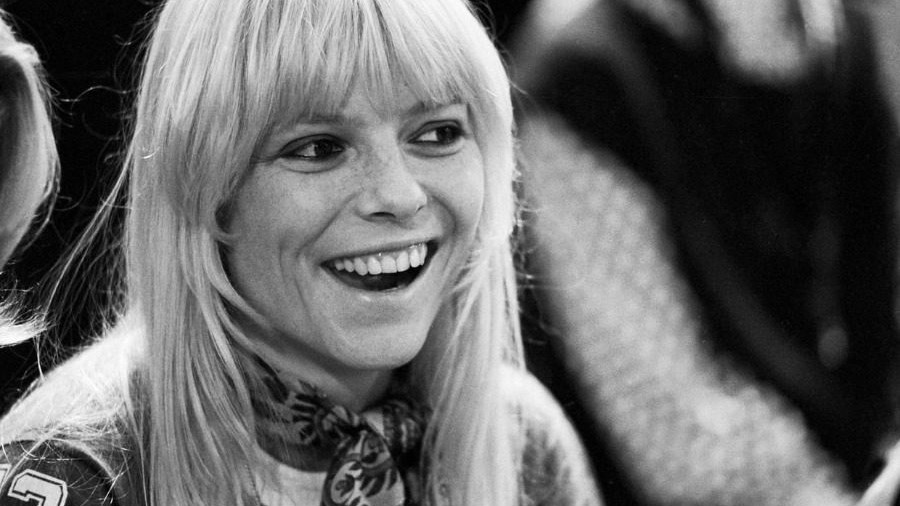 Πέθανε η ερμηνεύτρια του Ella elle l`a, Φρανς Γκαλ – ΒΙΝΤΕΟ