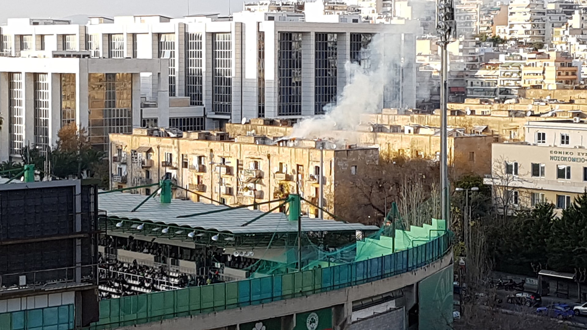 Συναγερμός στην Πυροσβεστική – Φωτιά πίσω από το γήπεδο στη Λ.Αλεξάνδρας – ΤΩΡΑ