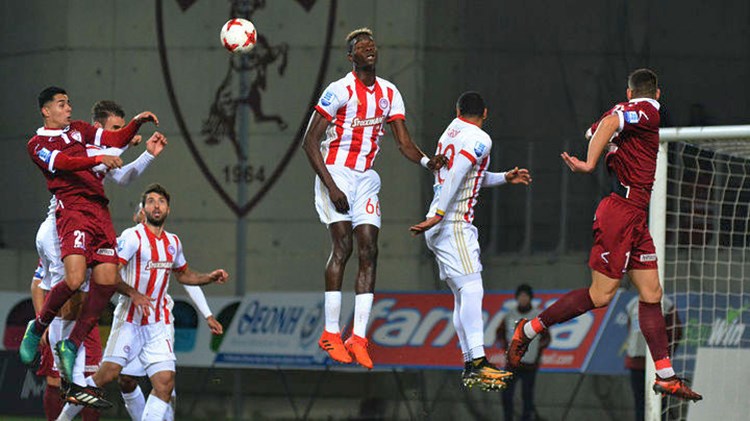 Έτσι πέρασε από τη Λάρισα ο Ολυμπιακός – ΒΙΝΤΕΟ