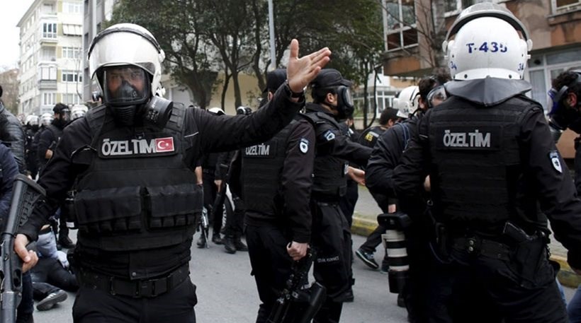 Παρατείνεται για άλλους τρεις μήνες η κατάσταση έκτακτης ανάγκης στην Τουρκία