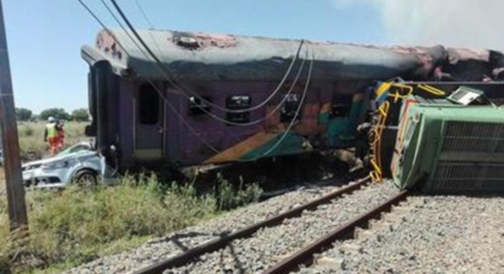 Σιδηροδρομικό ατύχημα στο Γιοχάνεσμπουργκ με περισσότερους από 200 τραυματίες – ΦΩΤΟ – ΒΙΝΤΕΟ