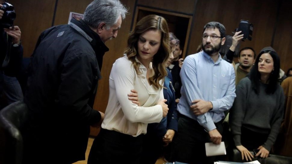 Ο διάλογος της Αχτσιόγλου με τα μέλη του ΠΑΜΕ – Πώς την χαρακτηρίζει το Reuters