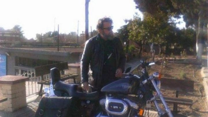 Ο Γολγοθάς του παπά με την Χάρλεϊ- Τι ζητάει από τη Μητρόπολη Δημητριάδος