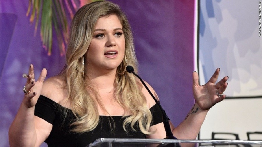 Κέλι Κλάρκσον: Είμαι υπέρ της σωματικής τιμωρίας των παιδιών μου