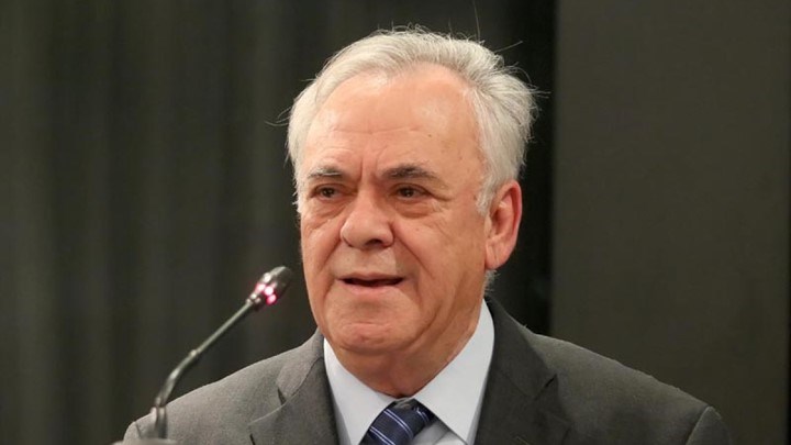 “Καρφιά” Δραγασάκη για Στουρνάρα: Η ΤτΕ πρέπει να συμβάλει για να εντοπιστούν οι συνειδητοί κακοπληρωτές