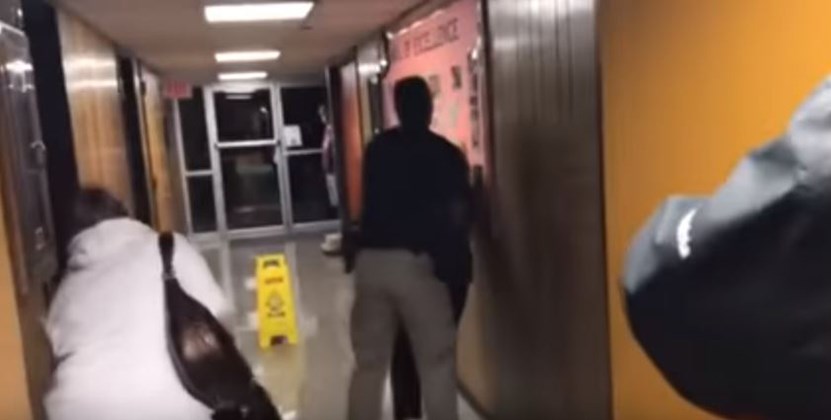 Σάλος με τη βίαιη σύλληψη δασκάλας στη Λουιζιάνα – ΒΙΝΤΕΟ