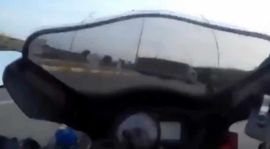 Βίντεο – σοκ: Μοτοσυκλετιστές κατέγραψαν τη φονική σύγκρουσή τους με φορτηγό
