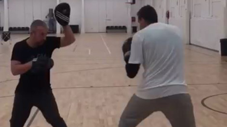 Ο Δημήτρης Διαμαντίδης έγινε… Ρόκυ Μπαλμπόα – ΒΙΝΤΕΟ