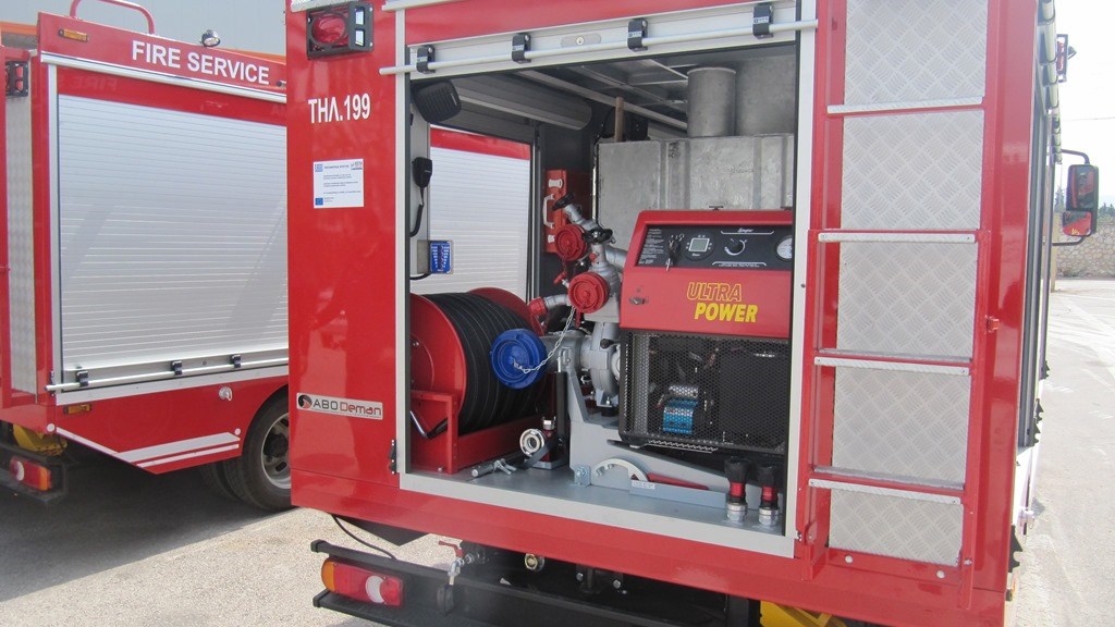 Φωτιά σε εμπορικό κέντρο στο Ηράκλειο