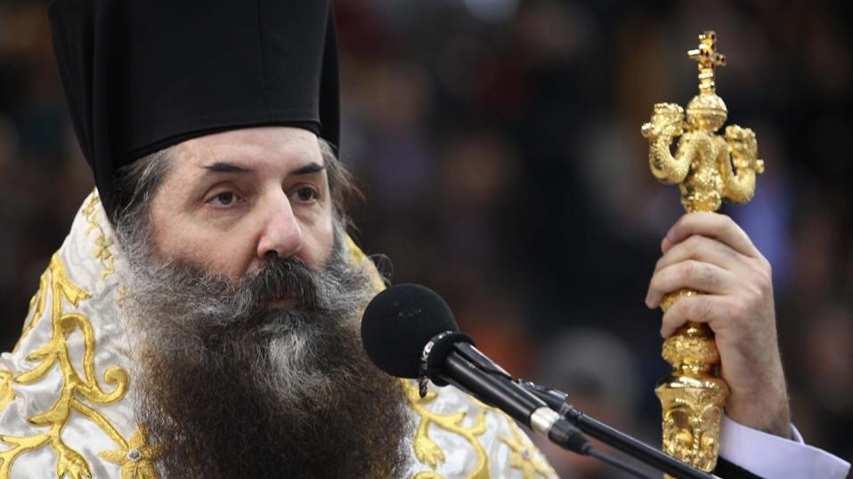 Σεραφείμ: Εθνική προδοσία εάν δοθεί ο όρος “Μακεδονία”