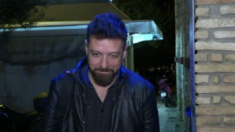 Η αντίδραση του Μάνου Παπαγιάννη όταν τον ρώτησαν για τον ξυλοδαρμό της Παυλίδου – ΒΙΝΤΕΟ