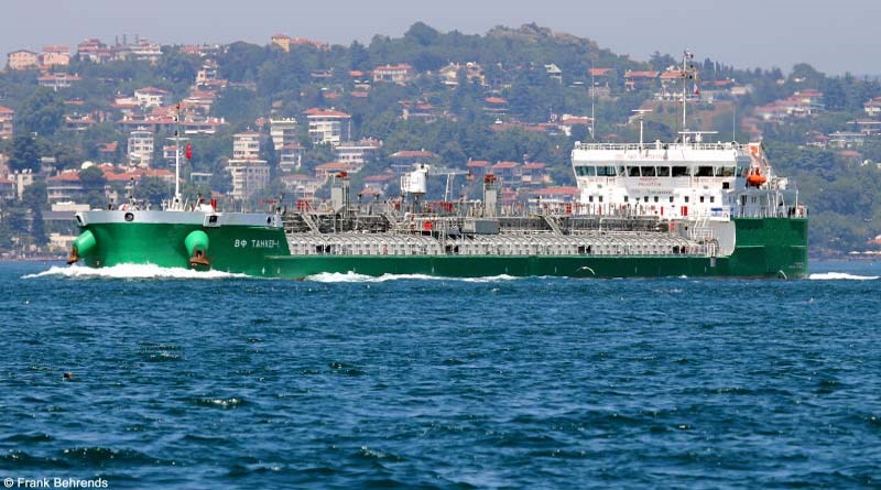 Ρωσικό δεξαμενόπλοιο προσέκρουσε σε ύφαλο στο Λαύριο