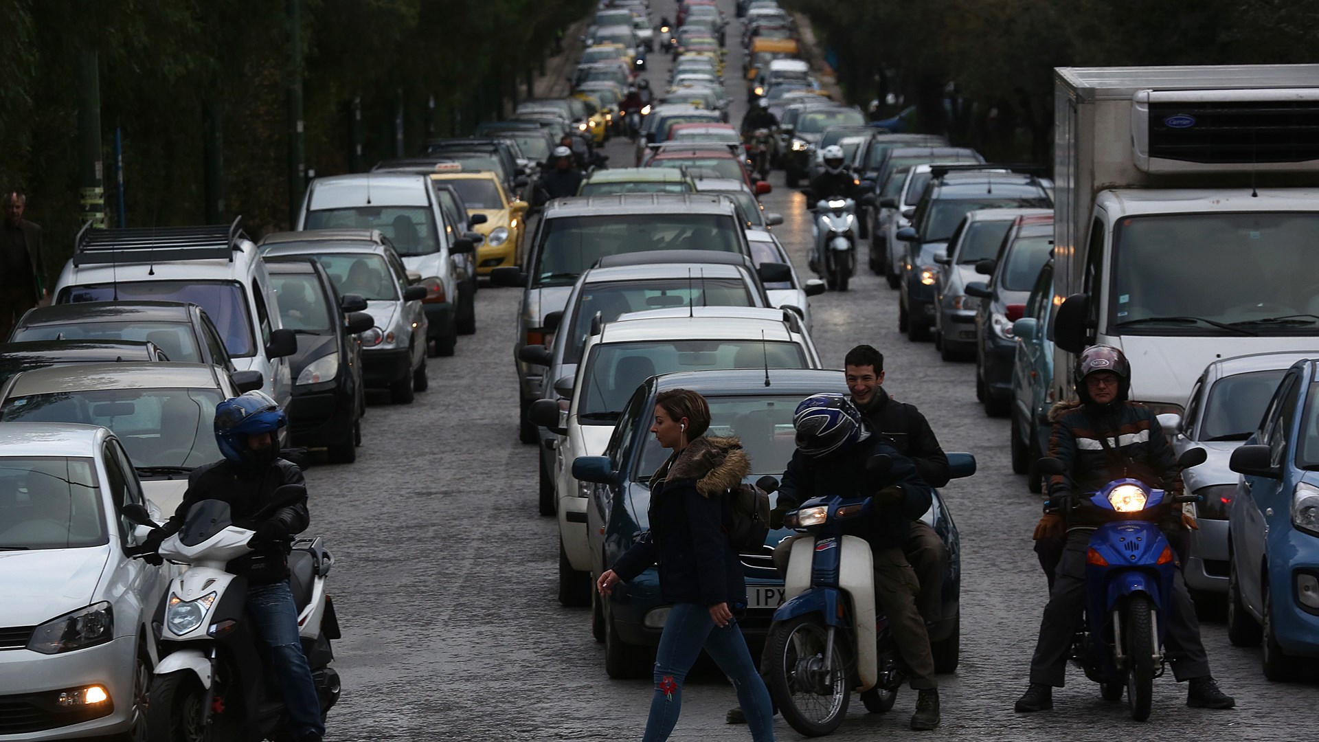 Κυκλοφοριακό κομφούζιο στο κέντρο της Αθήνας- Ποιοι δρόμοι είναι κλειστοί- ΤΩΡΑ
